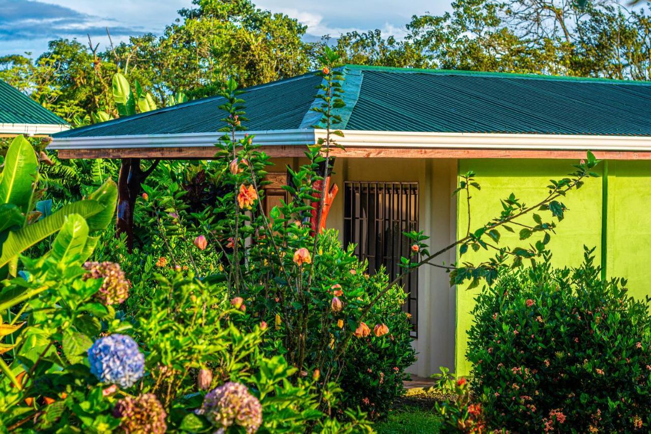Rio Celeste Springs Blue Lodge Bijagua Exterior foto