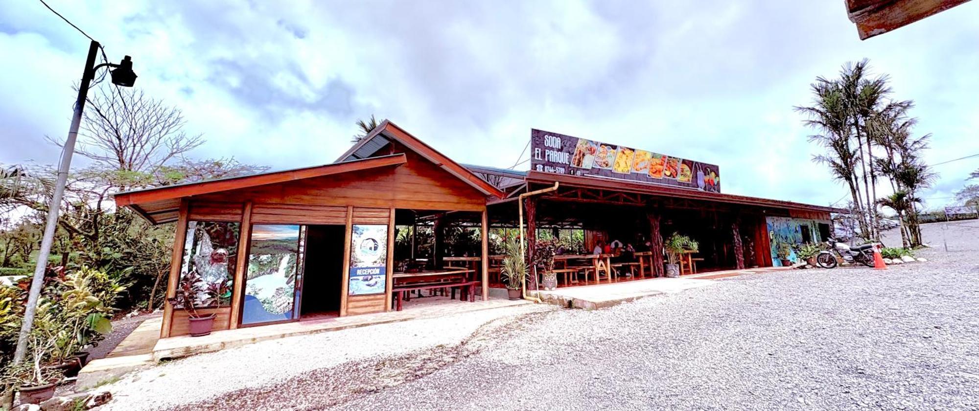 Rio Celeste Springs Blue Lodge Bijagua Exterior foto